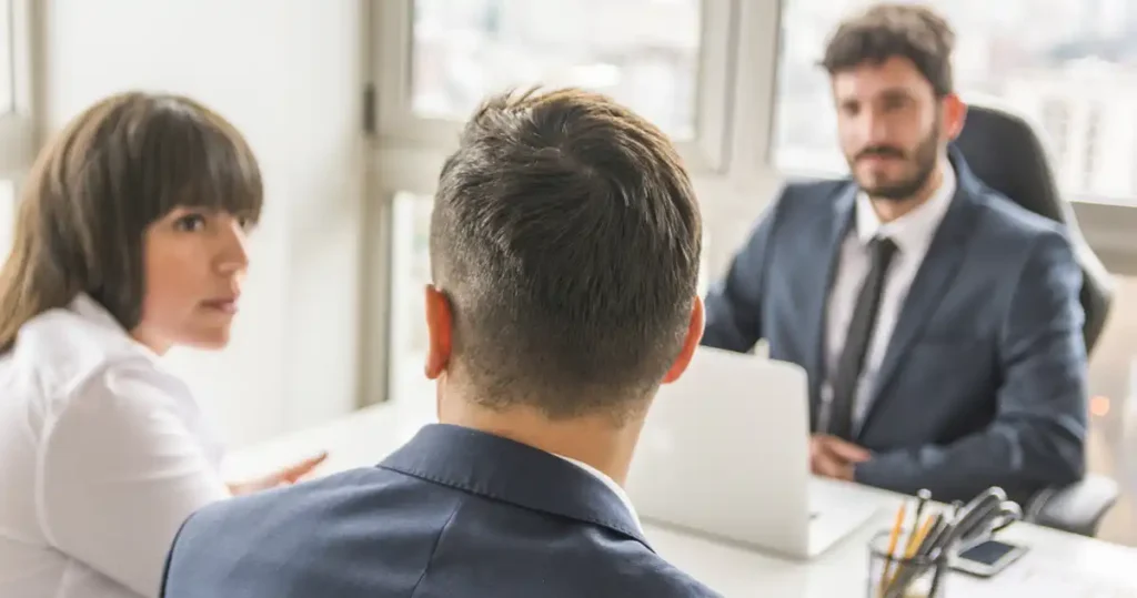 Why Client Experience Matters in Choosing a Law Firm